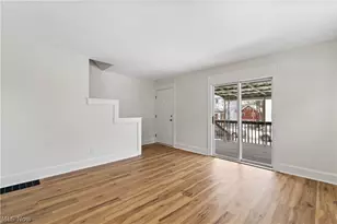 378 Cross St, Akron, OH 44311 - Photo 6