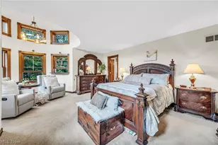 8851 Spring Valley Dr, Grandview Heights, OH 44147 - Photo 24