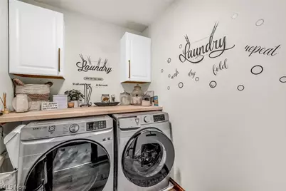 8851 Spring Valley Drive, Grandview Heights, OH 44147 - Photo 36