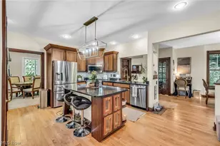 8851 Spring Valley Dr, Grandview Heights, OH 44147 - Photo 10