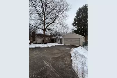 726 Hughey Drive, Kent, OH 44240 - Photo 2