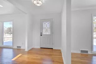 1040 Thorndale Dr, Akron, OH 44320 - Photo 6