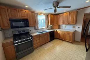 6784 Old Zoarville Rd NE, Zoarville, OH 44656 - Photo 10