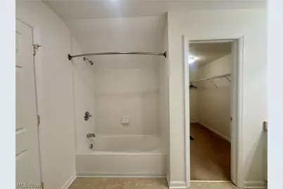 404 River Glen Drive NE, Warren, OH 44484 - Photo 24