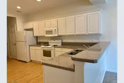 404 River Glen Drive NE, Warren, OH 44484 - Photo 10