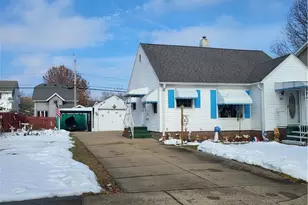 367 Wayne Ave, Akron, OH 44301 - Photo 2