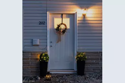 202 Cleveland Avenue E, Warren, OH 44483 - Photo 4