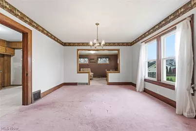 864 W College Road, Alliance, OH 44601 - Photo 14