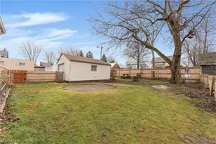 864 W College Rd, Alliance, OH 44601 - Photo 8