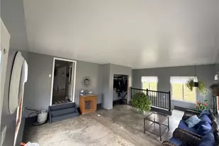 21252 Oxford Rd, Salesville, OH 43773 - Photo 16