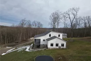 21252 Oxford Rd, Salesville, OH 43773 - Photo 4