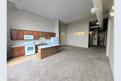 401 W Shoreline Drive #204, Sandusky, OH 44870 - Photo 8