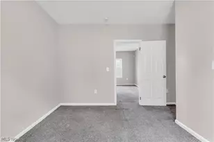 10222 Joan Ave, Loveland, OH 44111 - Photo 14