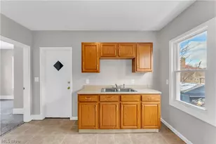 10222 Joan Ave, Loveland, OH 44111 - Photo 12