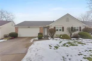 166 Sturbridge Dr, Medina, OH 44256 - Photo 2
