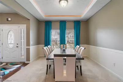 10453 Dogwood Drive, Aurora, OH 44202 - Photo 6