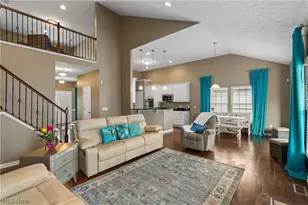 10453 Dogwood Dr, Aurora, OH 44202 - Photo 8