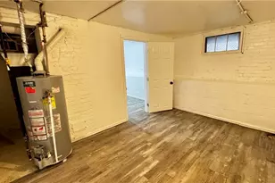 4001 E 54th St, Newburgh Heights, OH 44105 - Photo 18