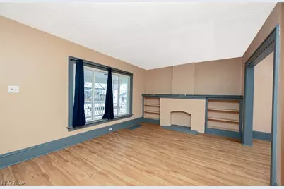 77 W Mildred Avenue, Akron, OH 44310 - Photo 6