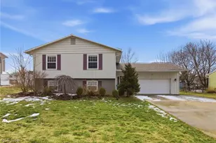 5132 Ridgeglen Cir NW, Canton, OH 44708 - Photo 2