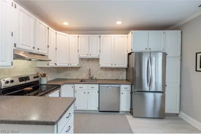 3079 Scarborough Road, Loveland, OH 44118 - Photo 22