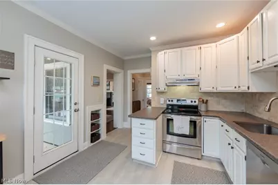 3079 Scarborough Road, Loveland, OH 44118 - Photo 18