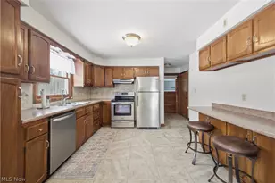 1016 W Pine Lake Rd, North Lima, OH 44452 - Photo 8