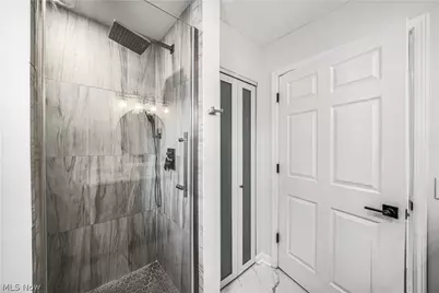 8075 Crestwood Drive, Garrettsville, OH 44231 - Photo 32