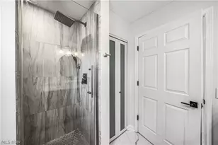 8075 Crestwood Dr, Garrettsville, OH 44231 - Photo 32