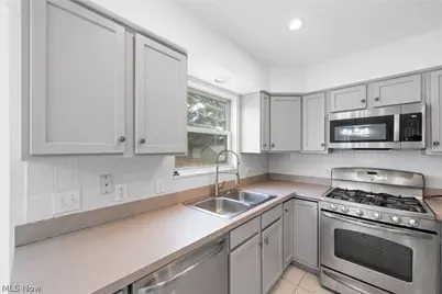 29008 Uxbridge Drive, Willowick, OH 44095 - Photo 12