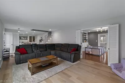 23650 Shelburne Road, Huber Heights, OH 44122 - Photo 14