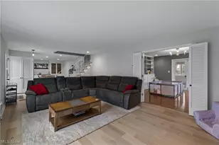 23650 Shelburne Rd, Huber Heights, OH 44122 - Photo 14