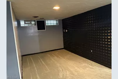 15521 Corkhill Road, Maple Heights, OH 44137 - Photo 18