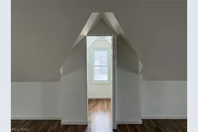 15521 Corkhill Road, Maple Heights, OH 44137 - Photo 12