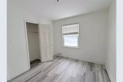 15521 Corkhill Road, Maple Heights, OH 44137 - Photo 6