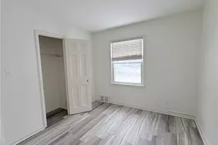 15521 Corkhill Rd, Maple Heights, OH 44137 - Photo 6