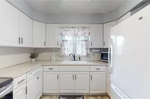 2504 17th St, Cuyahoga Falls, OH 44223 - Photo 10