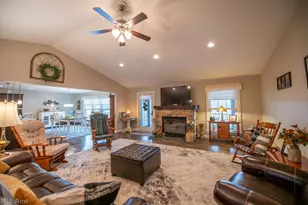 3912 Clay Ct SE, Dennison, OH 44621 - Photo 16