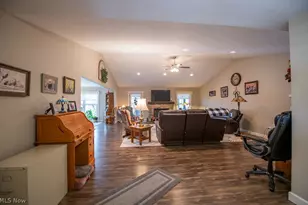 3912 Clay Ct SE, Dennison, OH 44621 - Photo 14