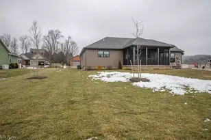 3912 Clay Ct SE, Dennison, OH 44621 - Photo 6