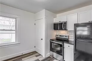 577 Essex St, Akron, OH 44306 - Photo 4