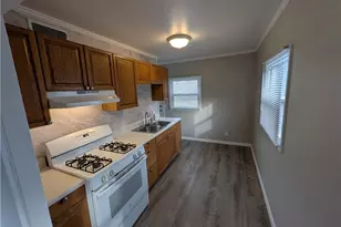 3641 Tacoma Ave, Lorain, OH 44052 - Photo 8