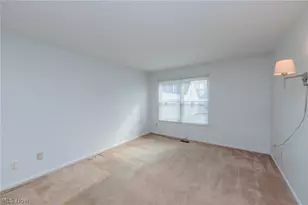 2217 Heather Ln, Twinsburg, OH 44087 - Photo 24