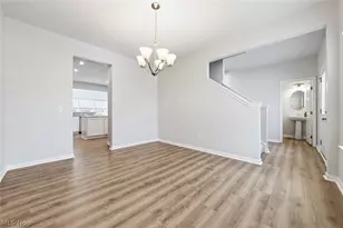 9397 Winfield Ln, North Ridgeville, OH 44039 - Photo 4