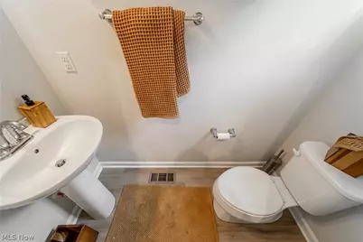 8403 Bedaos Drive, Willoughby, OH 44094 - Photo 22