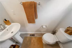 8403 Bedaos Dr, Willoughby, OH 44094 - Photo 22