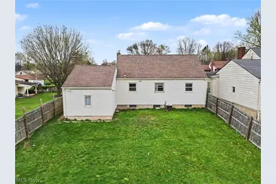 97 Rosary Drive, Campbell, OH 44405 - Photo 28