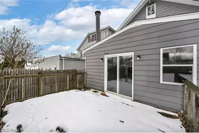 1084 Shannon Avenue, Barberton, OH 44203 - Photo 6