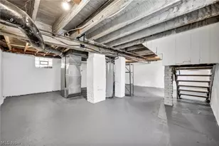 1084 Shannon Ave, Barberton, OH 44203 - Photo 36