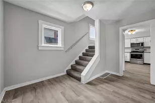 1084 Shannon Ave, Barberton, OH 44203 - Photo 16